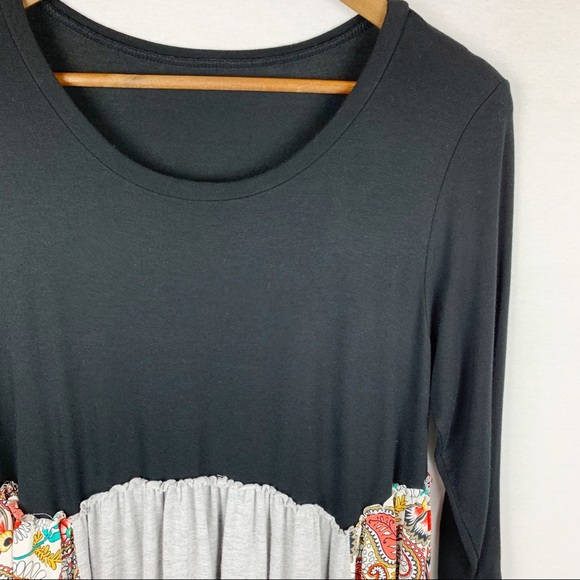 Boutique Brand Sol RHR Asymmetric Floral Blouse - Picture 5 of 13